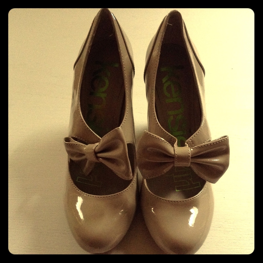 Cute Bow Heels (Nude)!